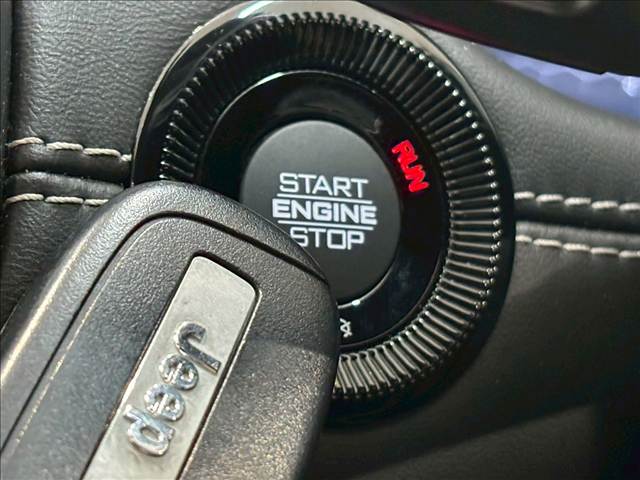 クライスラー JEEP COMMANDERの画像8