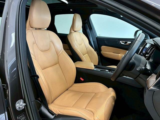 ボルボ XC60の画像9