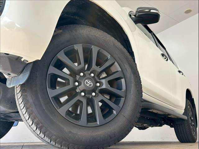 トヨタ ランドクルーザープラドの画像18