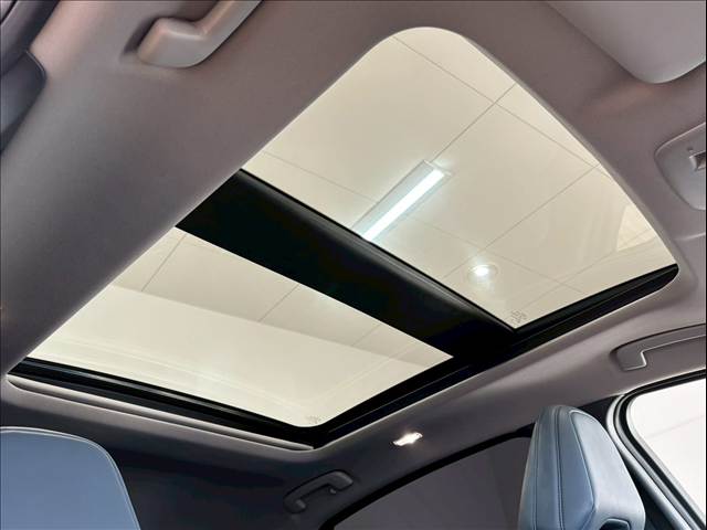 アリアB9 e-4ORCEリミテッド 内装他