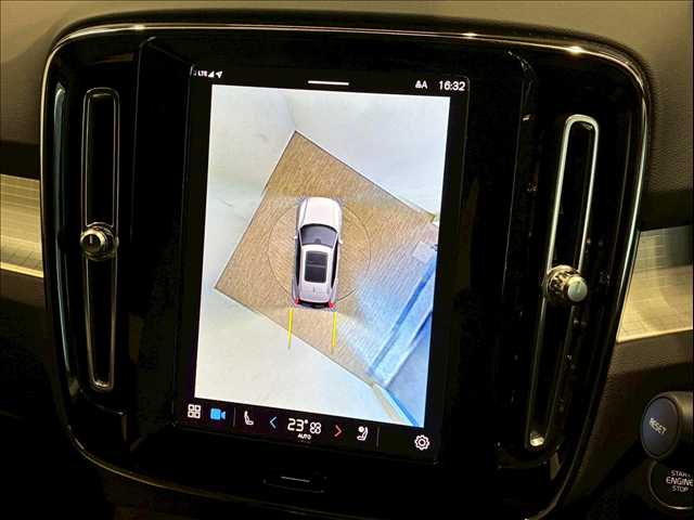 XC40Plus B3 内装他