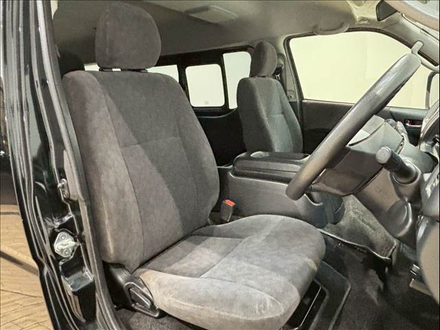 トヨタ ハイエースワゴンの画像9