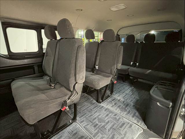 トヨタ ハイエースワゴンの画像10