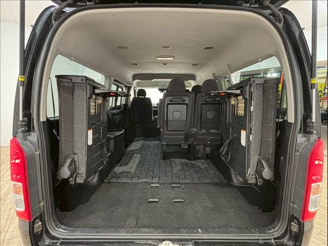 トヨタ ハイエースワゴンの画像11