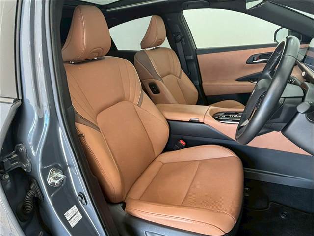 トヨタ クラウンスポーツの画像9