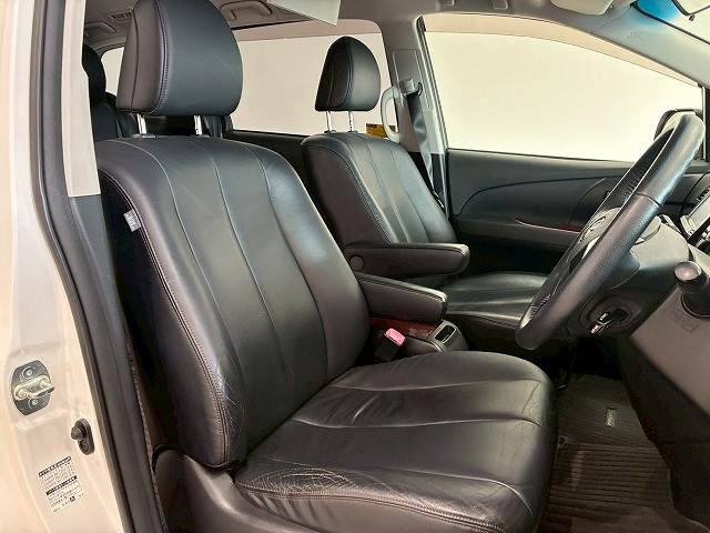 トヨタ エスティマの画像9