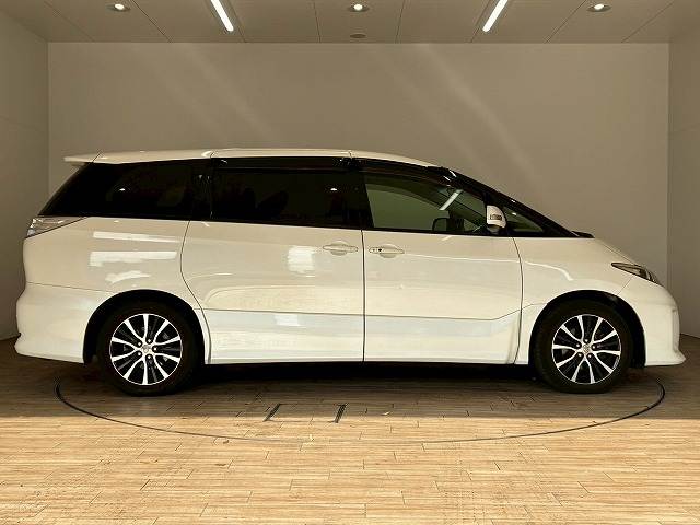 トヨタ エスティマの画像17