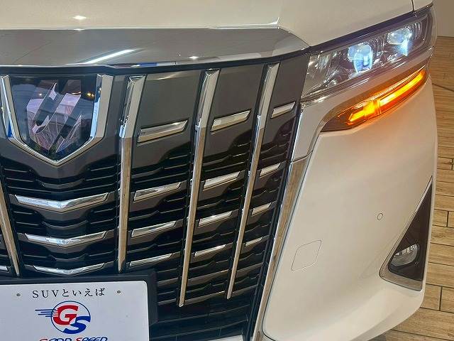 トヨタ アルファードの画像18