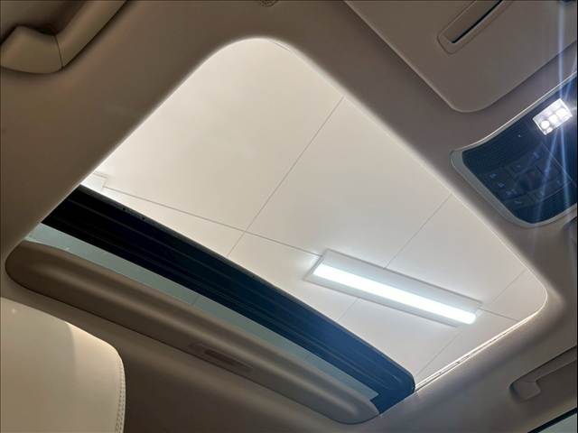 ランドクルーザー300系ZX 内装他