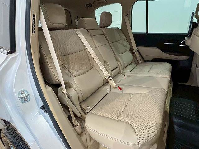 トヨタ ランドクルーザー300系の画像10