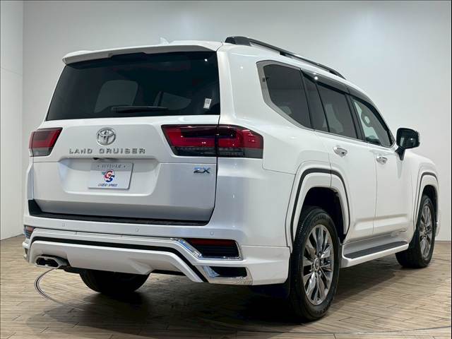 トヨタ ランドクルーザー300系の画像16