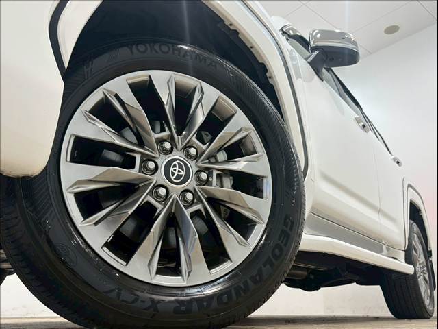 トヨタ ランドクルーザー300系の画像18