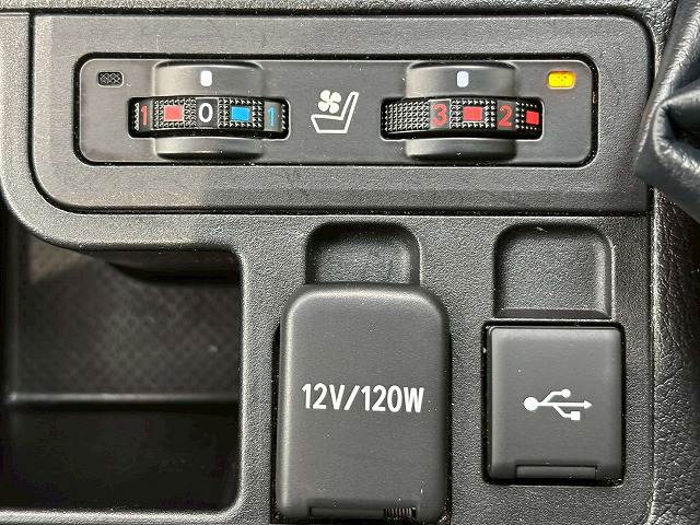 トヨタ ランドクルーザープラドの画像7