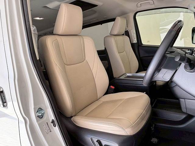 トヨタ グランエースの画像9