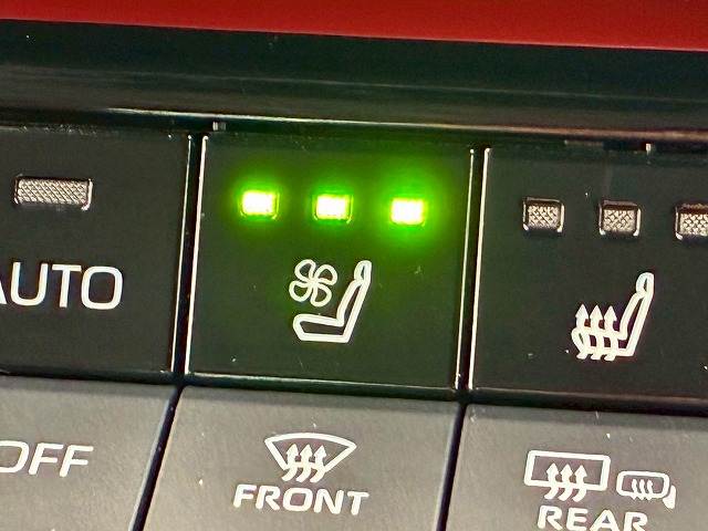 トヨタ プリウスの画像8