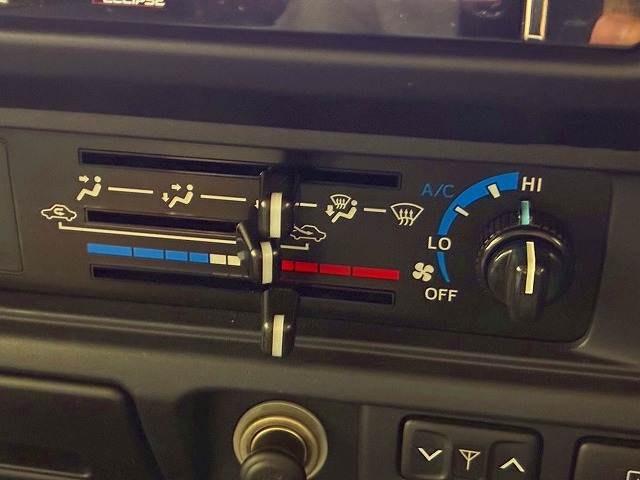 トヨタ ランドクルーザー70系の画像7