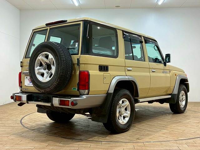 トヨタ ランドクルーザー70系の画像16