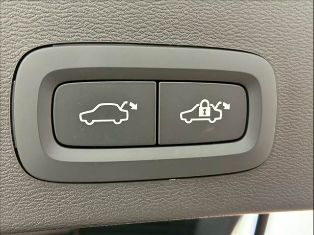 XC40Plus B3 内装他