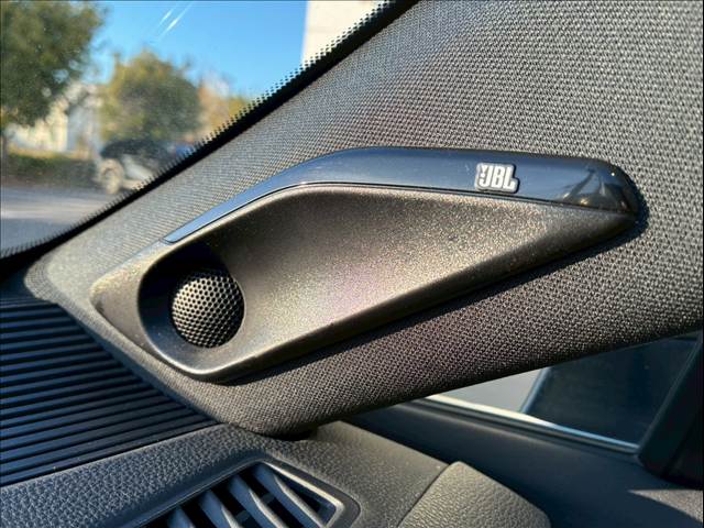 ハリアーハイブリッドZ “Leather Package” 内装他