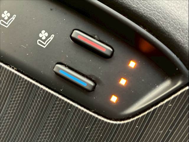 トヨタ ハリアーハイブリッドの画像8