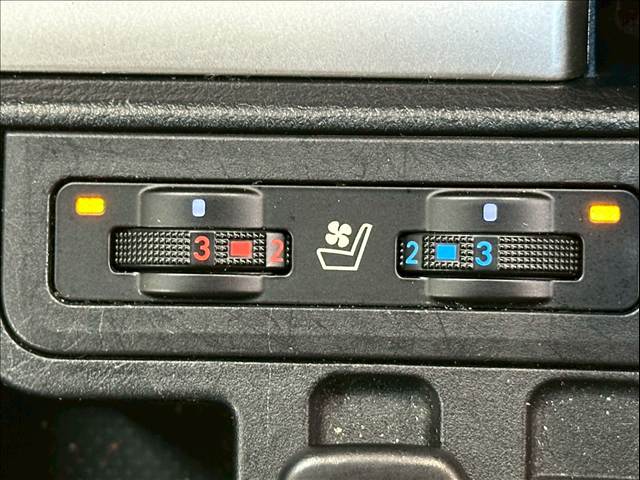 トヨタ ランドクルーザープラドの画像6