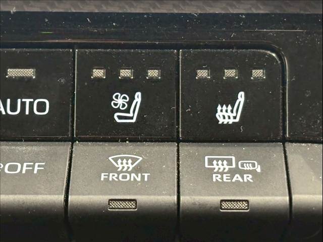 プリウスZ 内装他