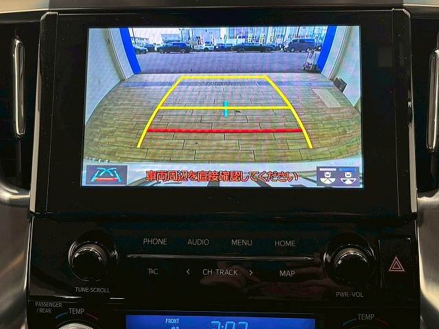 トヨタ アルファードハイブリッドの画像4