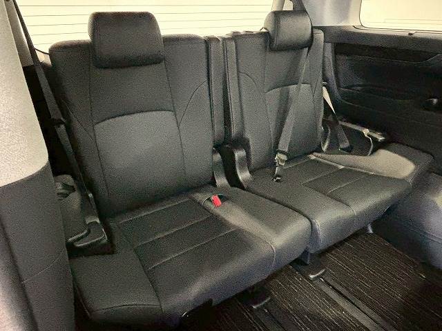 トヨタ アルファードハイブリッドの画像11