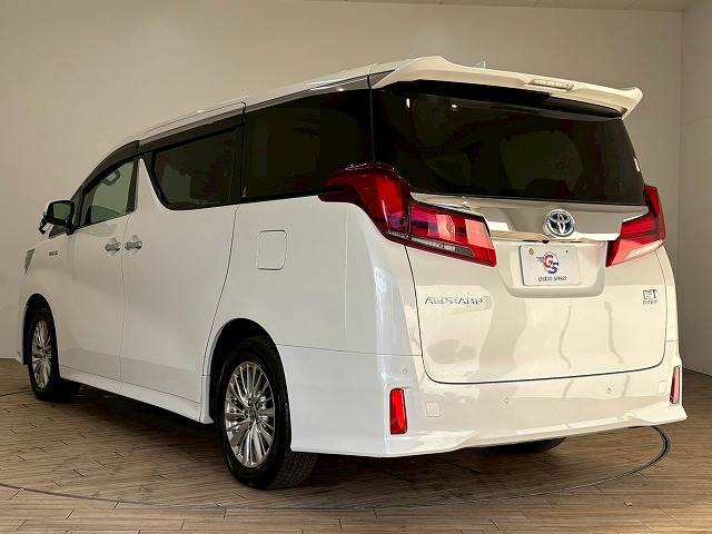 トヨタ アルファードハイブリッドの画像17
