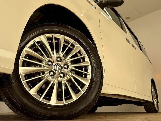 トヨタ アルファードハイブリッドの画像19