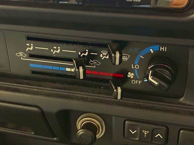 トヨタ&nbsp;ランドクルーザー70系の画像8