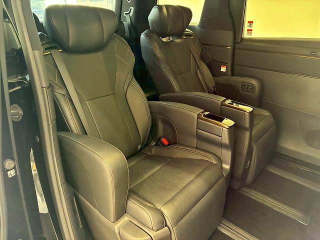 トヨタ ヴェルファイアハイブリッドの画像10