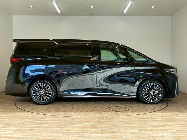 トヨタ ヴェルファイアハイブリッドの画像14