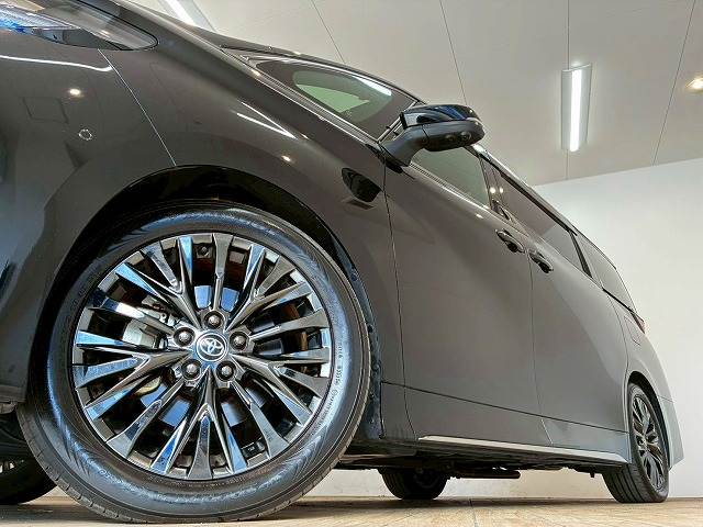 トヨタ ヴェルファイアハイブリッドの画像19