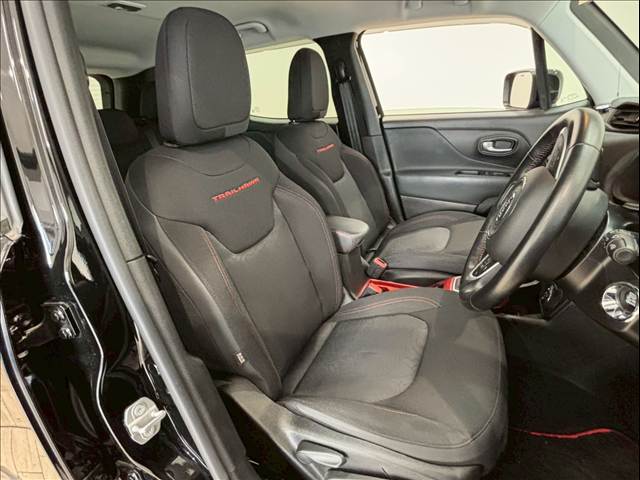 クライスラー JEEP Renegadeの画像9