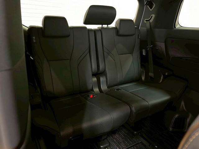 トヨタ アルファードハイブリッドの画像11