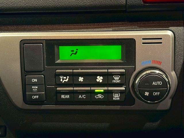 トヨタ ハイエースワゴンの画像7