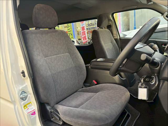 トヨタ ハイエースワゴンの画像9