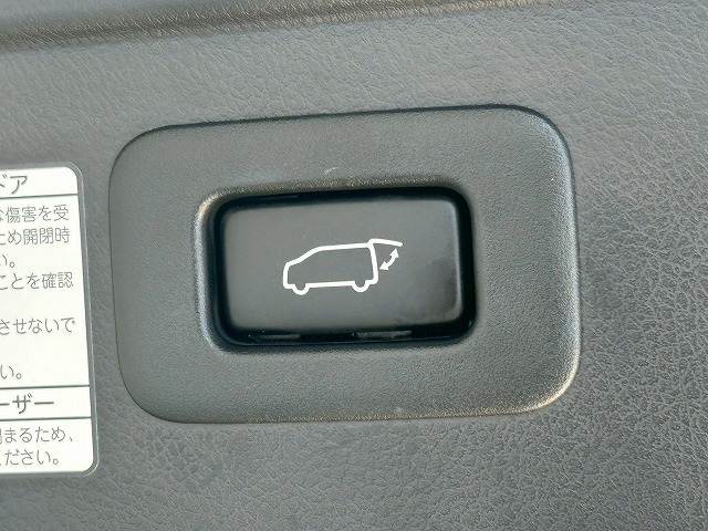 トヨタ アルファードの画像7