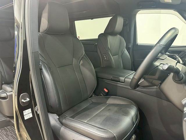 トヨタ アルファードの画像9