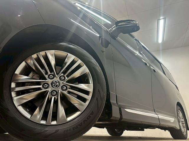 トヨタ アルファードの画像18