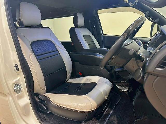 トヨタ ハイエースバンロングボディの画像9