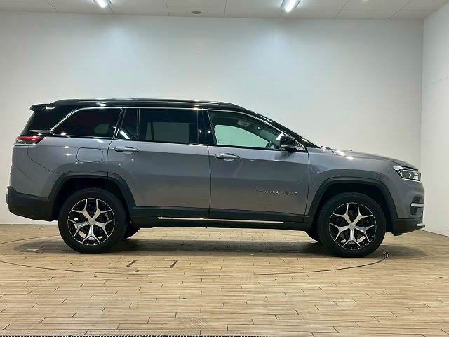 クライスラー JEEP COMMANDERの画像14