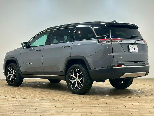 クライスラー JEEP COMMANDERの画像17