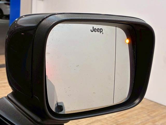 JEEP RenegadeLongitude 内装他