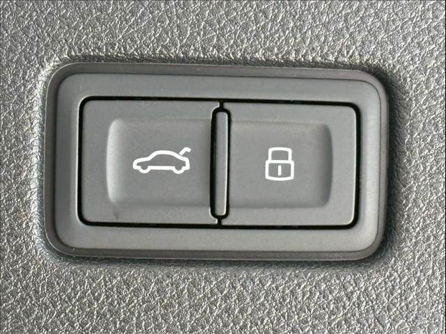 Q855 TFSI quattro S line 内装他