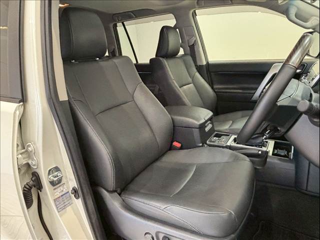 トヨタ ランドクルーザープラドの画像9