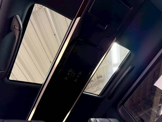 トヨタ&nbsp;ヴェルファイアハイブリッドの画像6