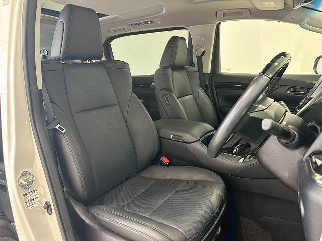 トヨタ&nbsp;アルファードの画像9