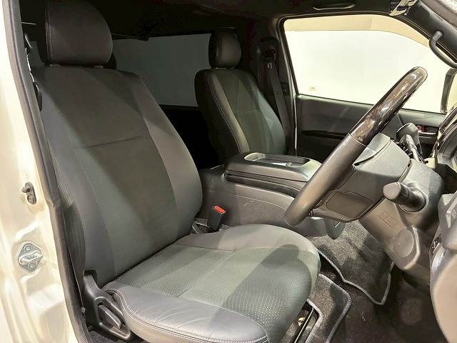 トヨタ&nbsp;ハイエースバンロングボディの画像9